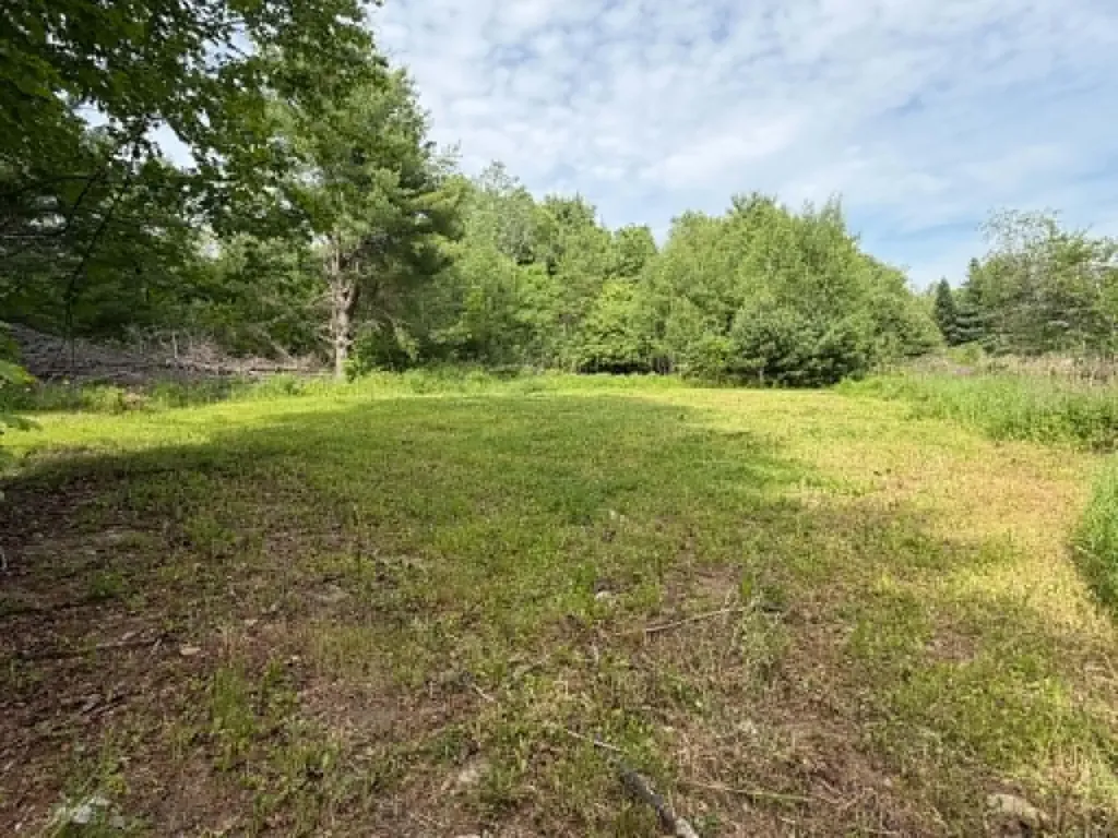 895 W Plymouth Road Etna ME 04434