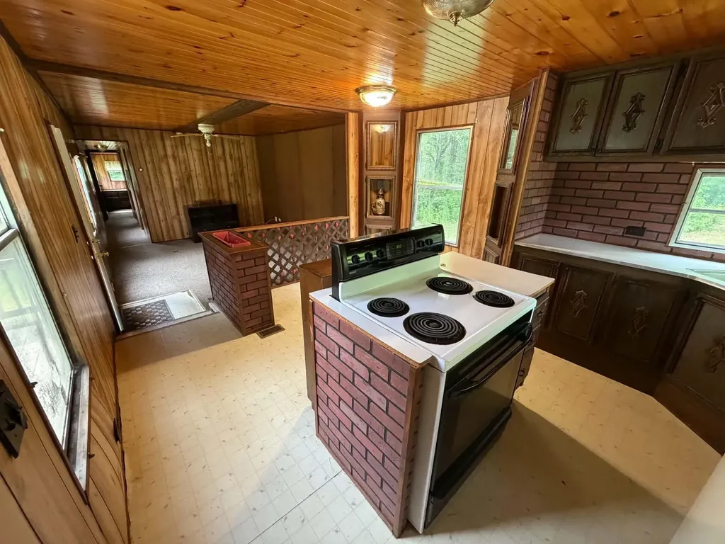 895 W Plymouth Road Etna ME 04434
