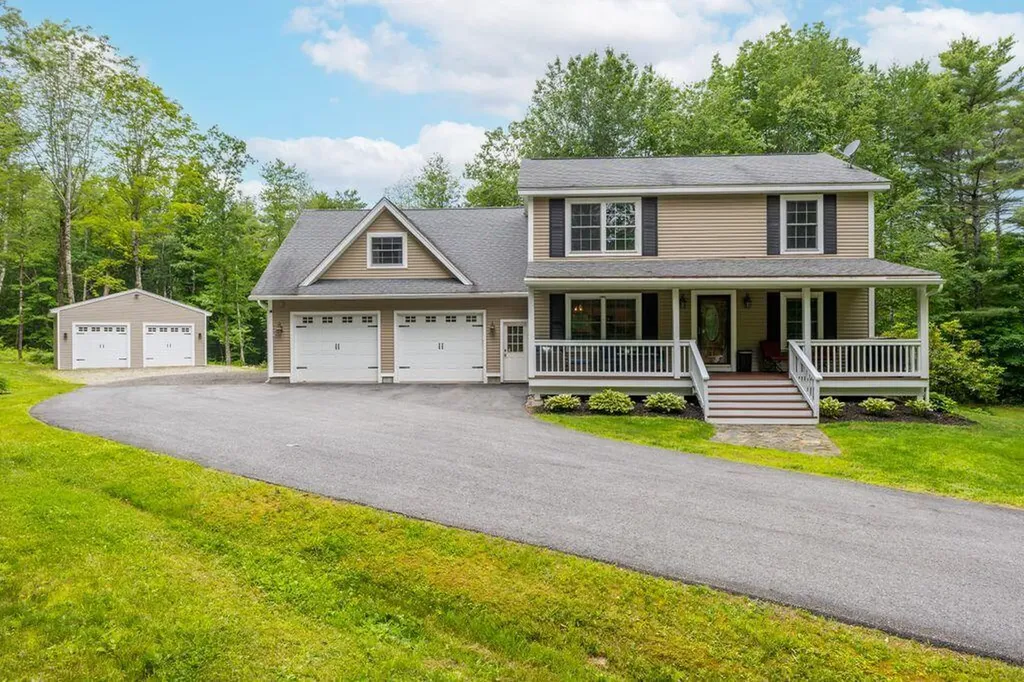 147 Spiller Hill Road Raymond ME 04071