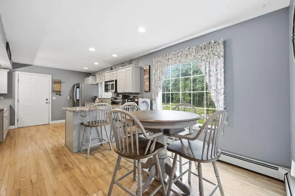 147 Spiller Hill Road Raymond ME 04071