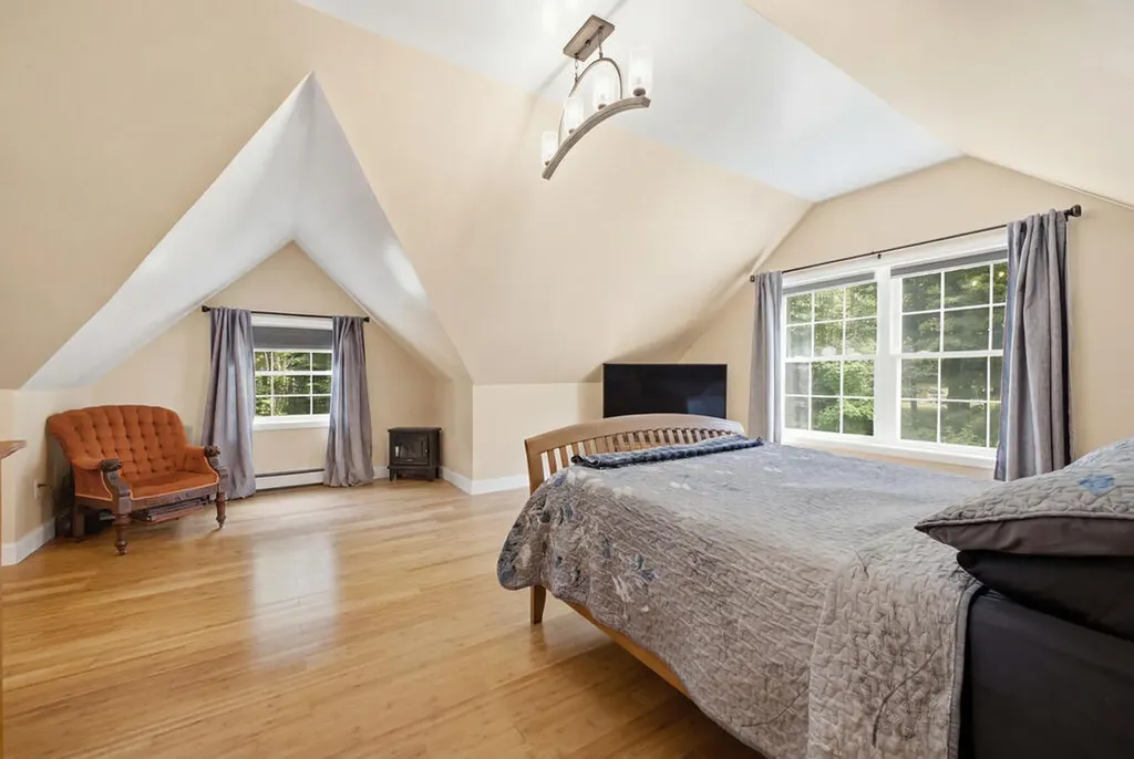 147 Spiller Hill Road Raymond ME 04071