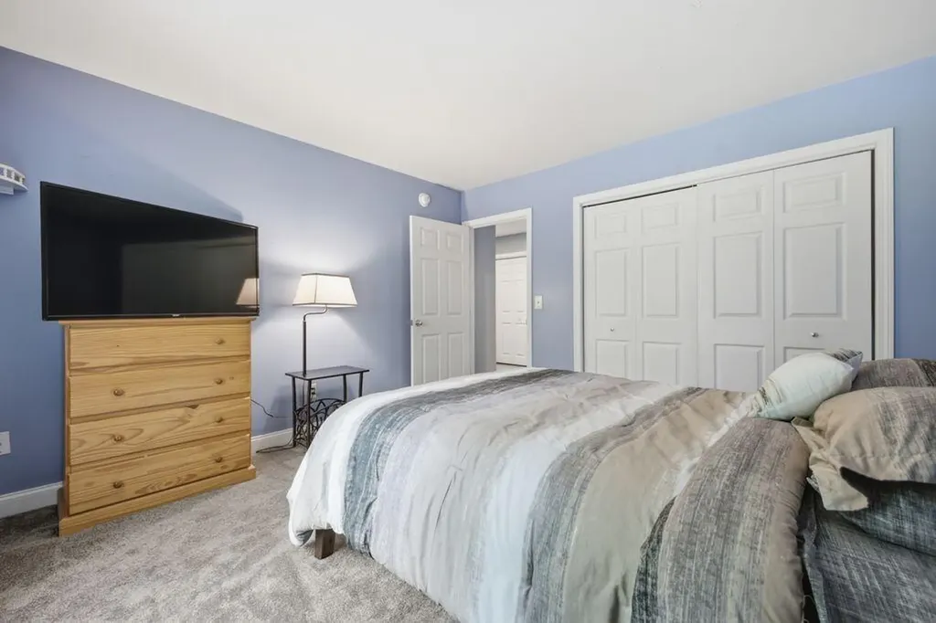 147 Spiller Hill Road Raymond ME 04071