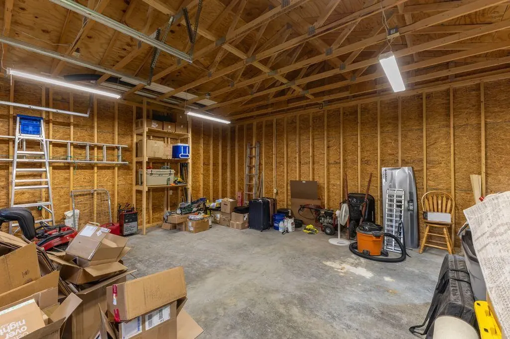 147 Spiller Hill Road Raymond ME 04071