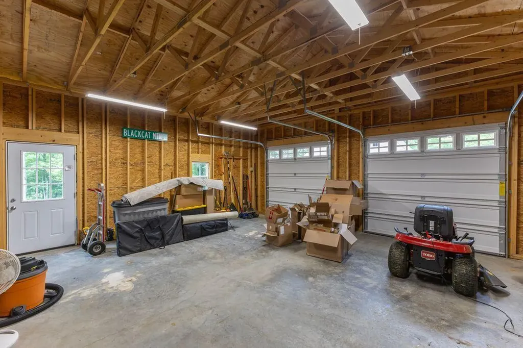147 Spiller Hill Road Raymond ME 04071