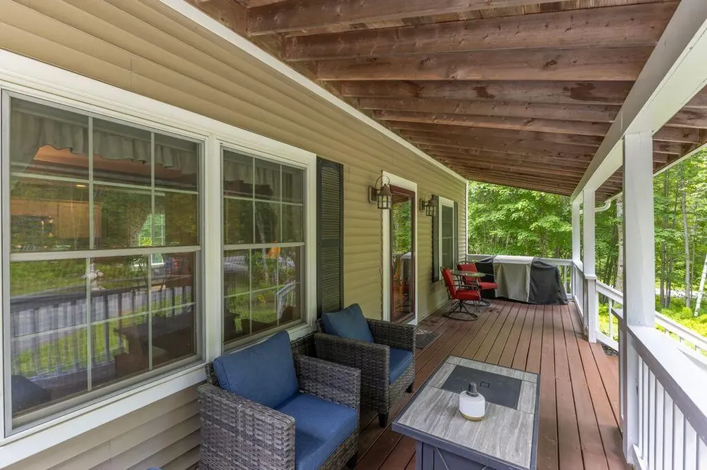 147 Spiller Hill Road Raymond ME 04071
