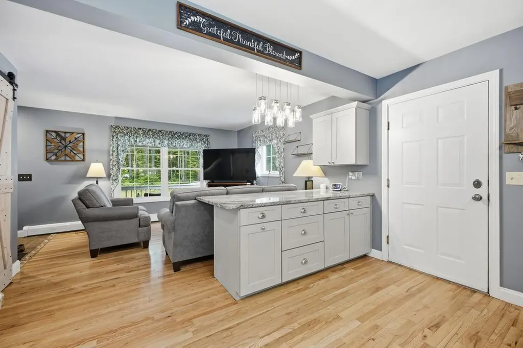 147 Spiller Hill Road Raymond ME 04071