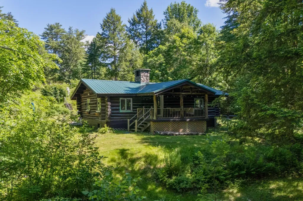 22 Montgomery Road Windham ME 04062