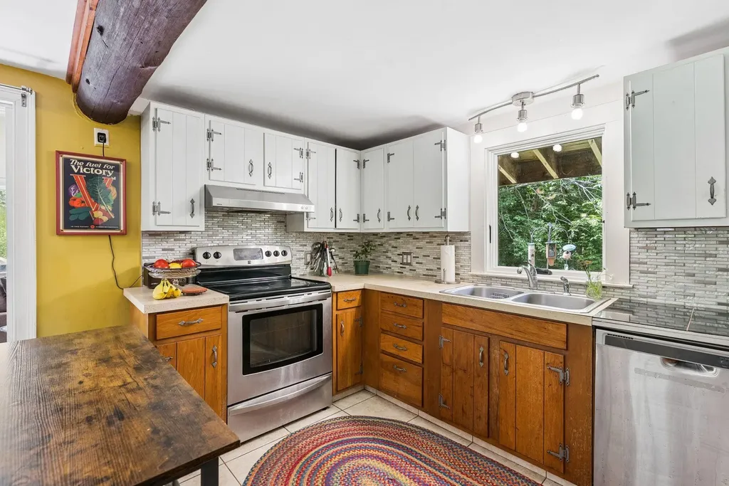 22 Montgomery Road Windham ME 04062