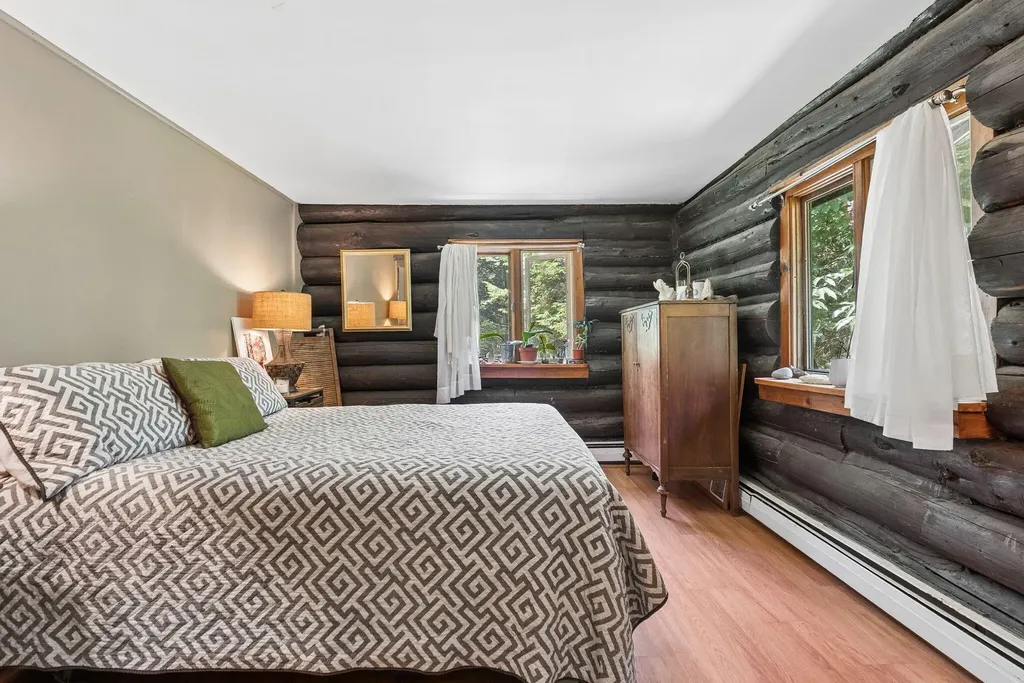 22 Montgomery Road Windham ME 04062