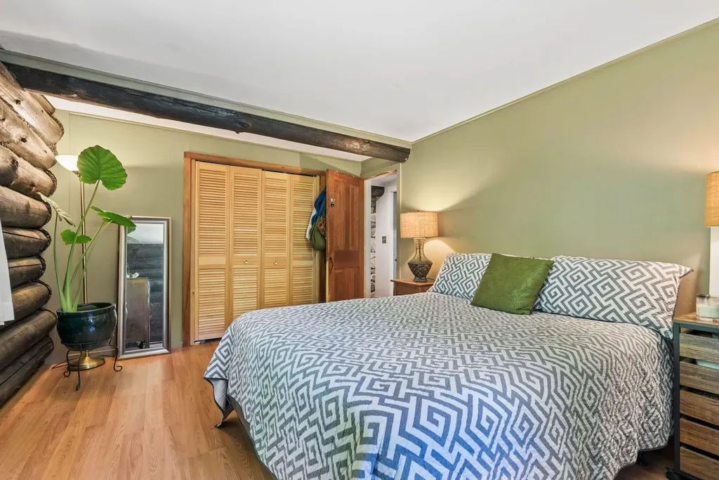 22 Montgomery Road Windham ME 04062