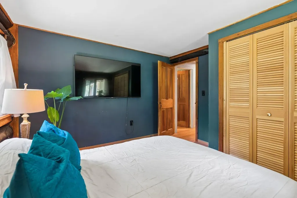 22 Montgomery Road Windham ME 04062