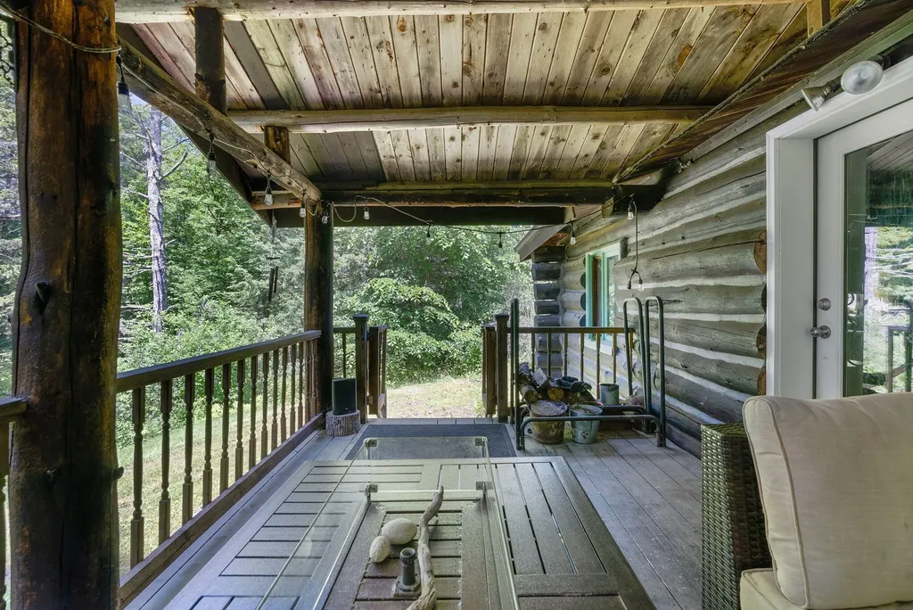22 Montgomery Road Windham ME 04062
