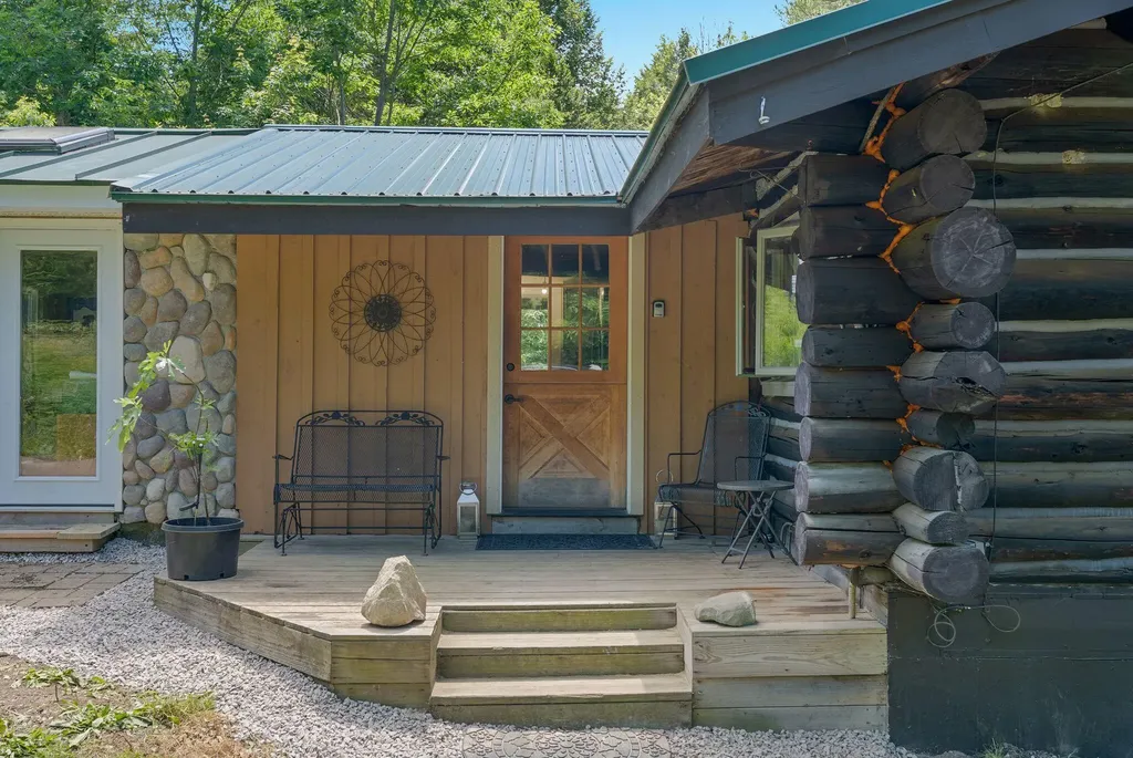 22 Montgomery Road Windham ME 04062