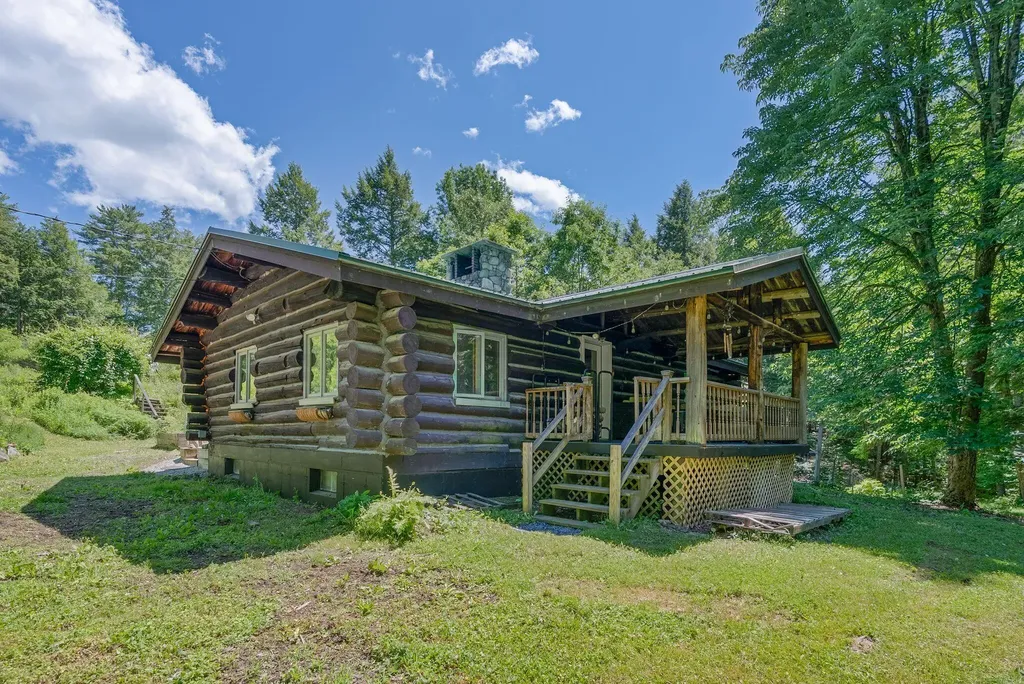 22 Montgomery Road Windham ME 04062