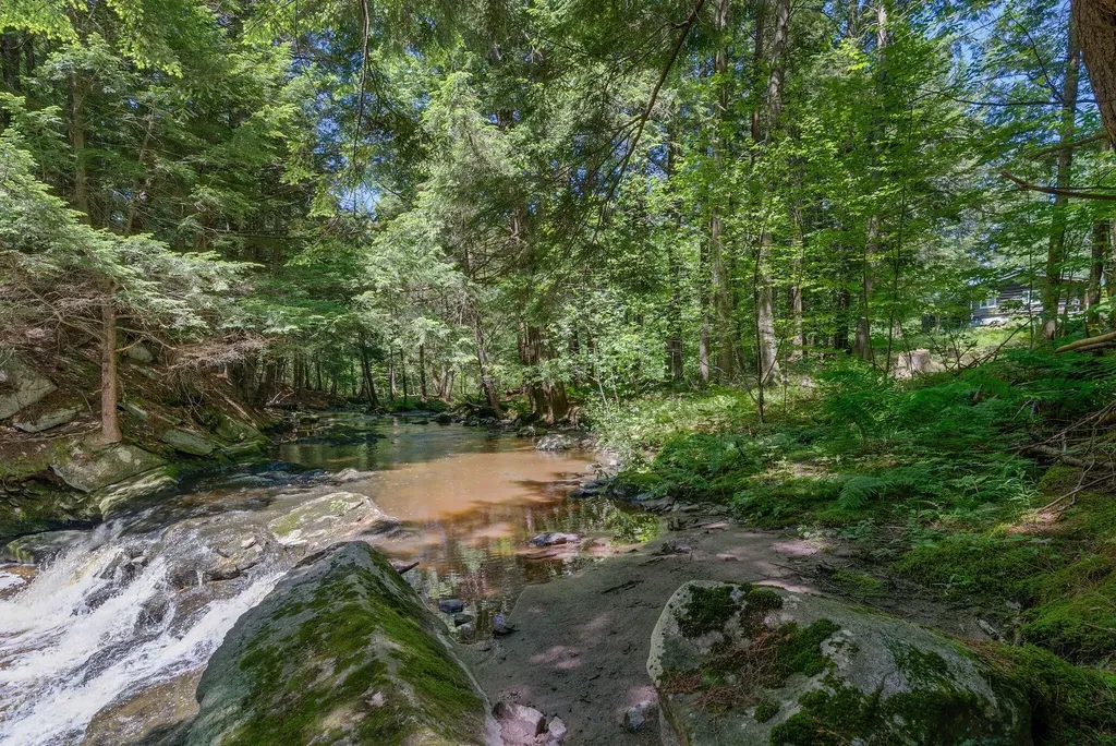 22 Montgomery Road Windham ME 04062
