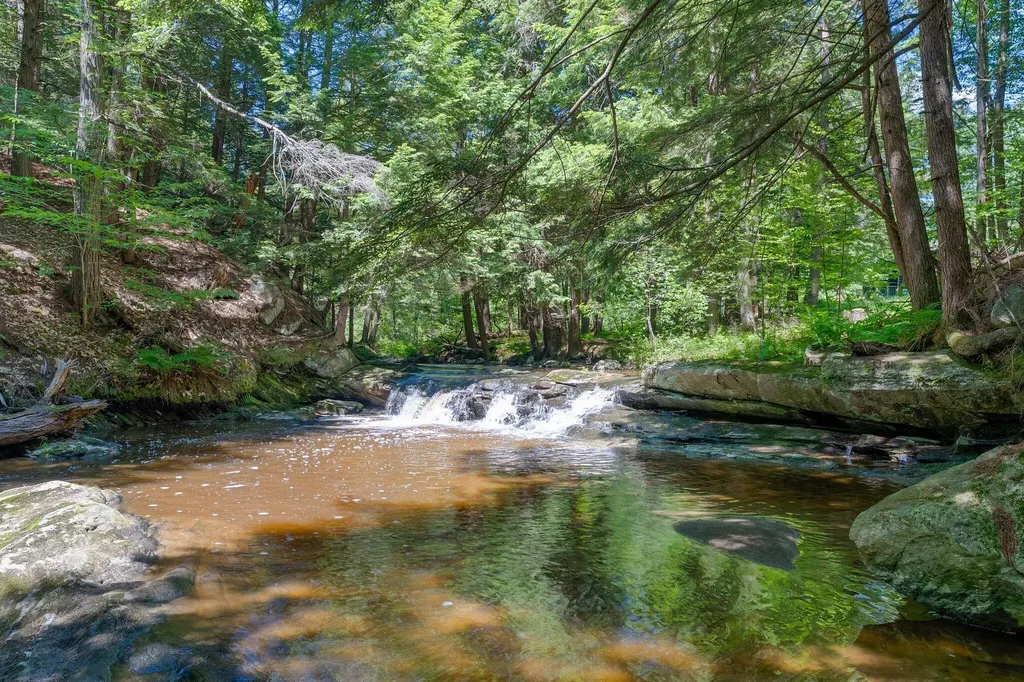 22 Montgomery Road Windham ME 04062