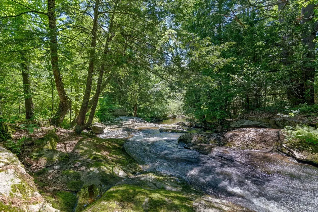 22 Montgomery Road Windham ME 04062