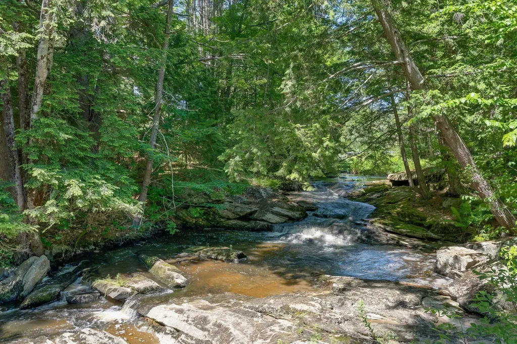 22 Montgomery Road Windham ME 04062