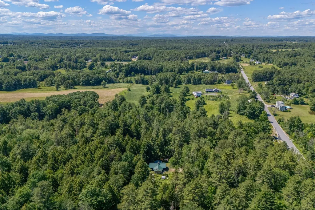 22 Montgomery Road Windham ME 04062