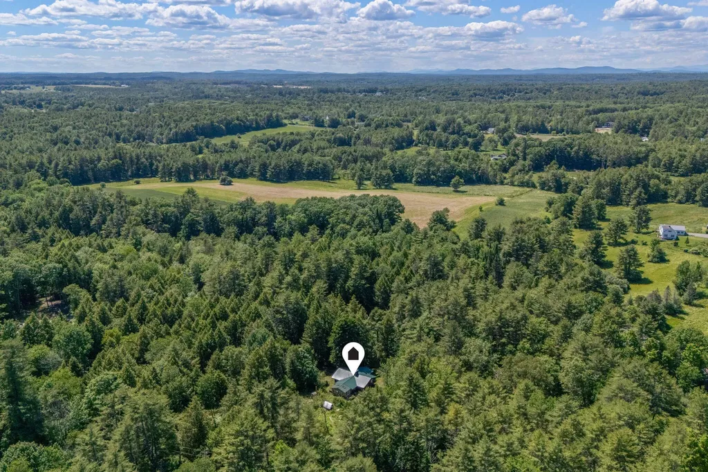 22 Montgomery Road Windham ME 04062