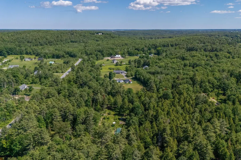 22 Montgomery Road Windham ME 04062
