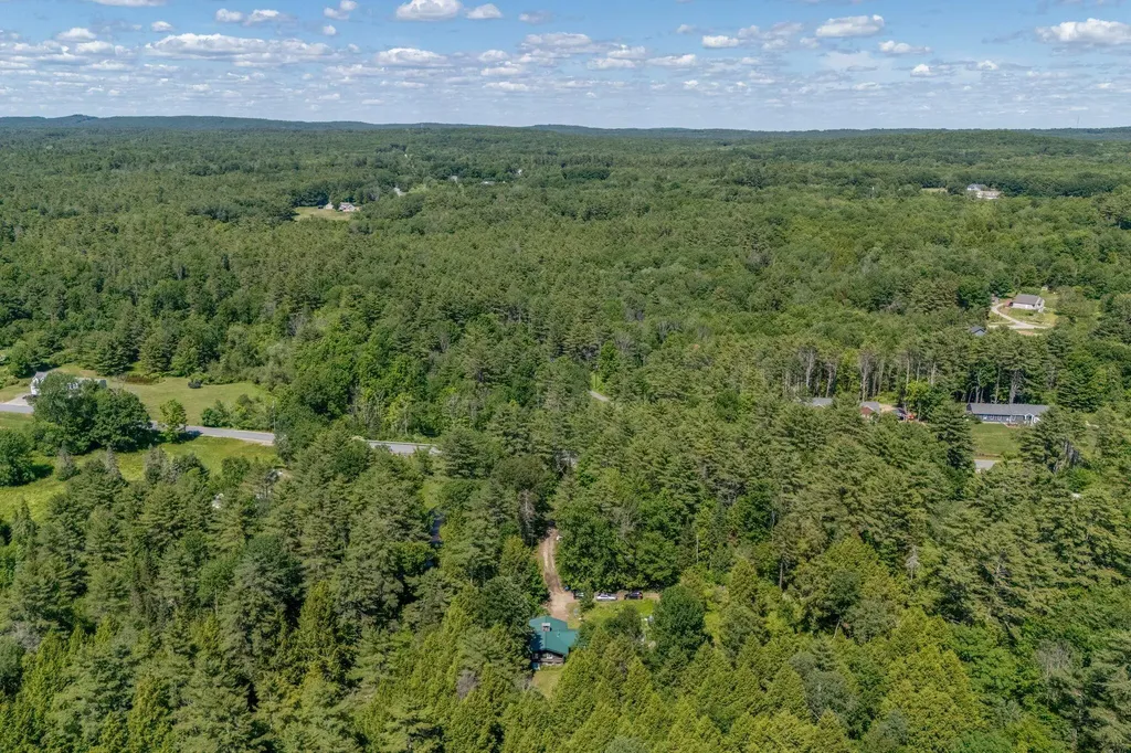 22 Montgomery Road Windham ME 04062