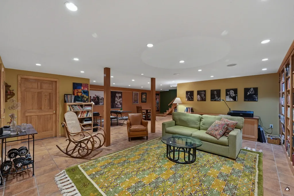88 Six Rod Road Fairfield ME 04937