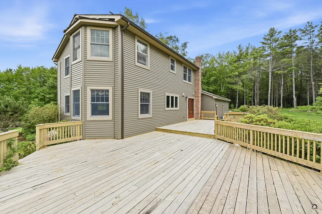 88 Six Rod Road Fairfield ME 04937