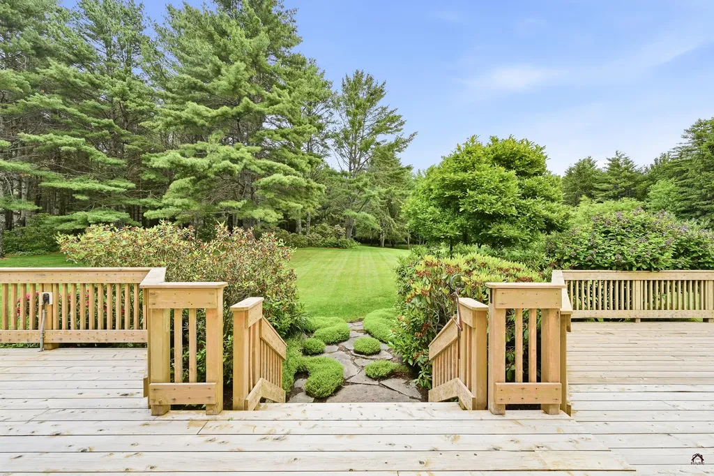 88 Six Rod Road Fairfield ME 04937