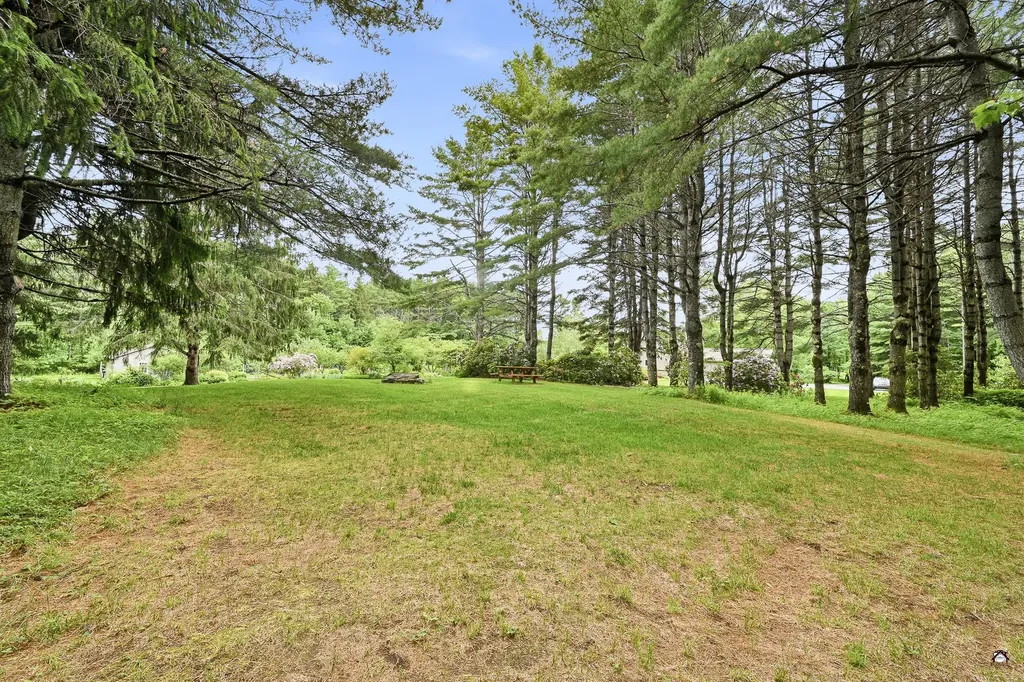 88 Six Rod Road Fairfield ME 04937