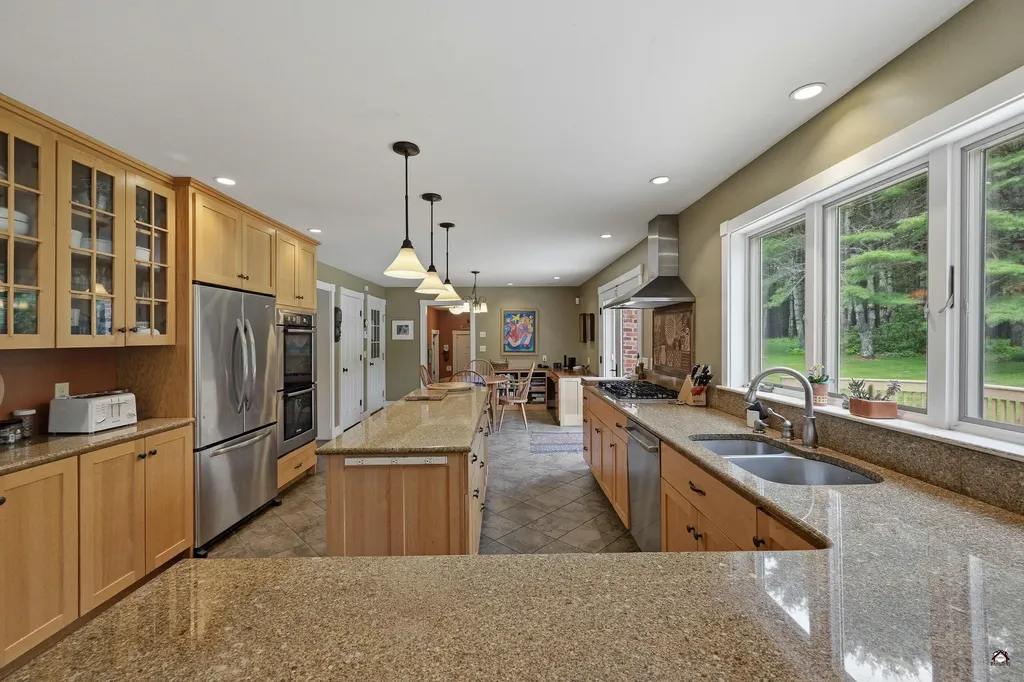 88 Six Rod Road Fairfield ME 04937
