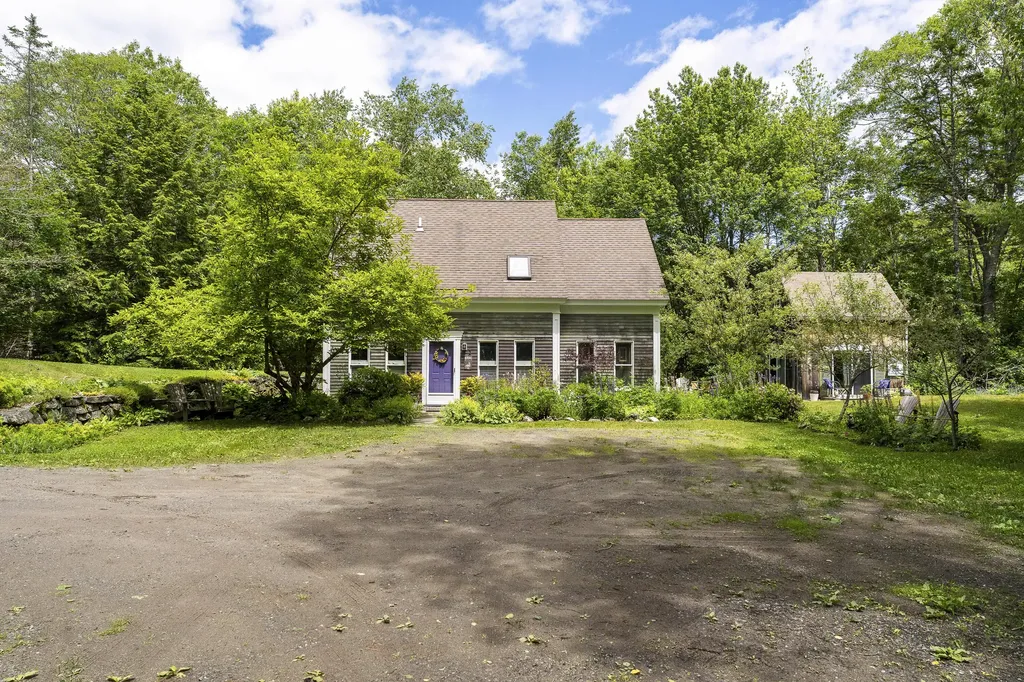 12 Birch Rock Lane Bristol ME 04539