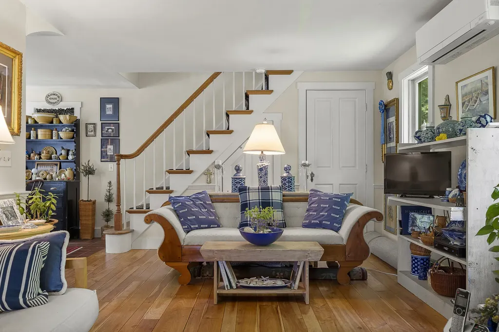 12 Birch Rock Lane Bristol ME 04539