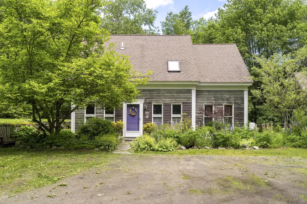 12 Birch Rock Lane Bristol ME 04539