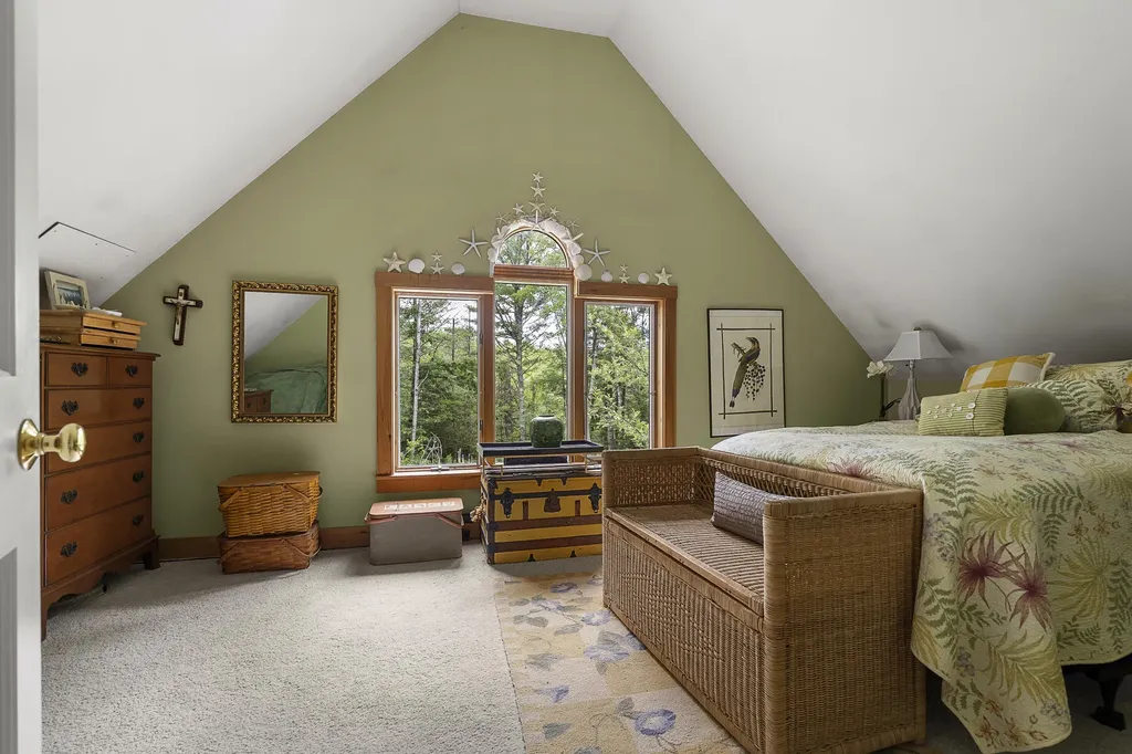 12 Birch Rock Lane Bristol ME 04539