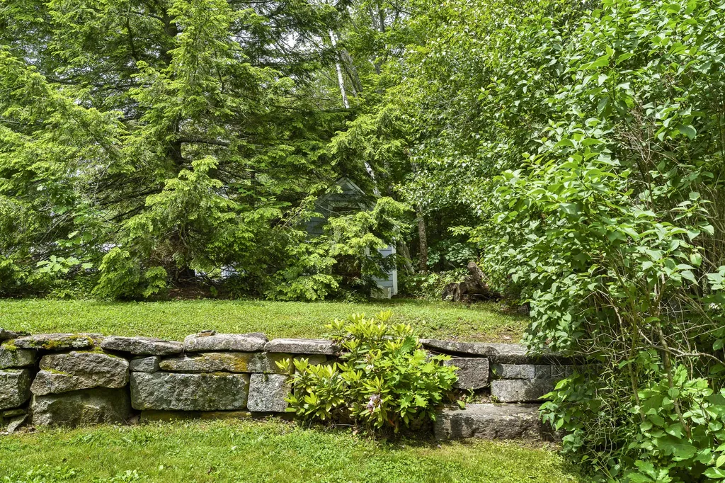 12 Birch Rock Lane Bristol ME 04539