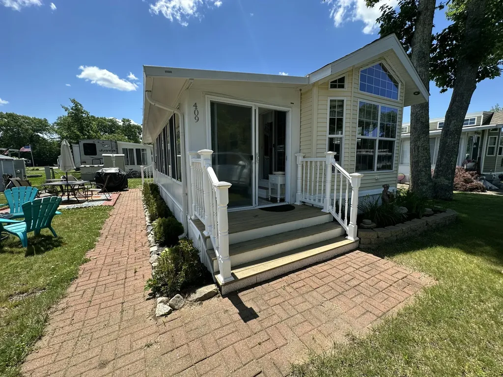 23 College Drive Wells ME 04090