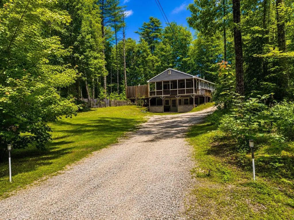 22 Hillside Road Waterboro ME 04061
