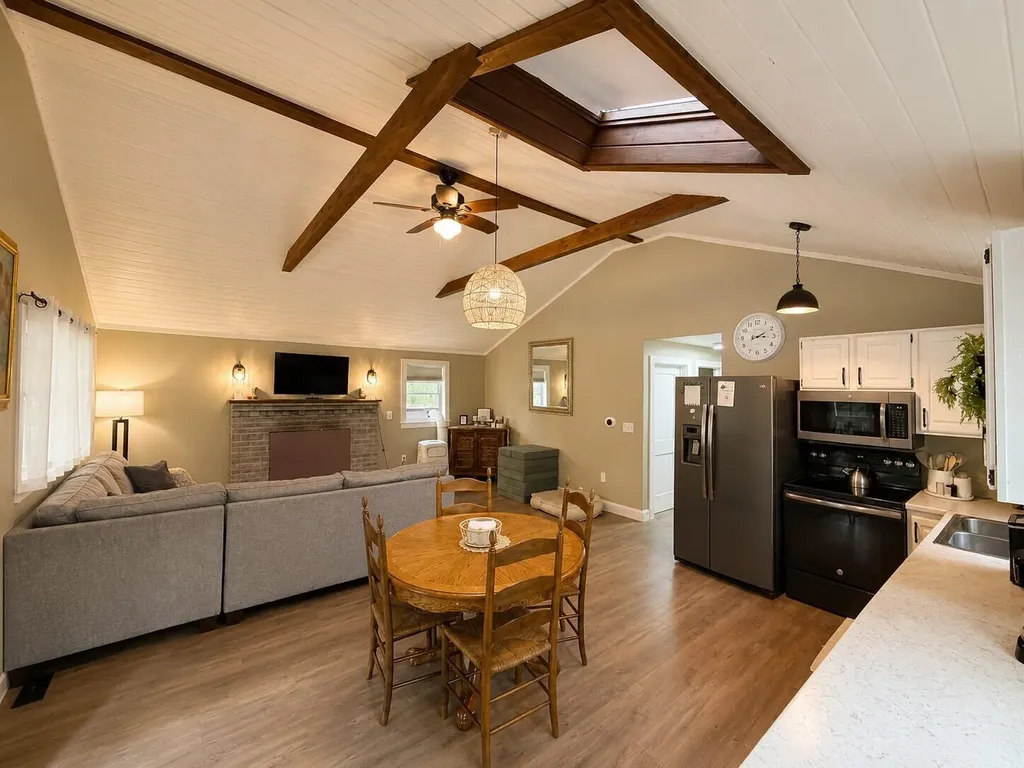 22 Hillside Road Waterboro ME 04061