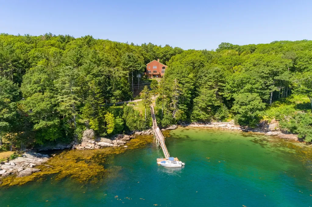 35 Kings Cove Road South Bristol ME 04568