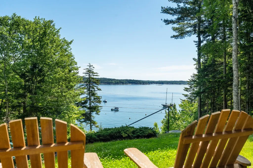 35 Kings Cove Road South Bristol ME 04568
