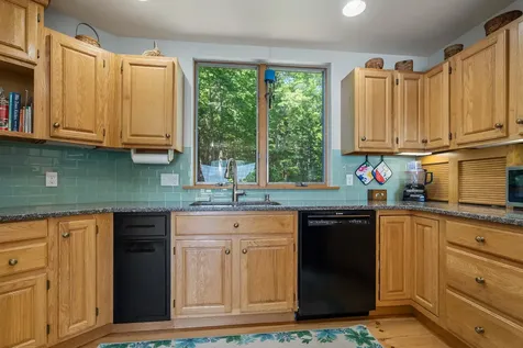 35 Kings Cove Road South Bristol ME 04568