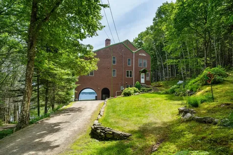 35 Kings Cove Road South Bristol ME 04568