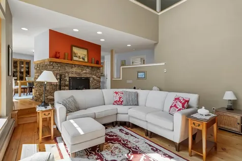 35 Kings Cove Road South Bristol ME 04568