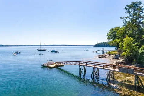 35 Kings Cove Road South Bristol ME 04568