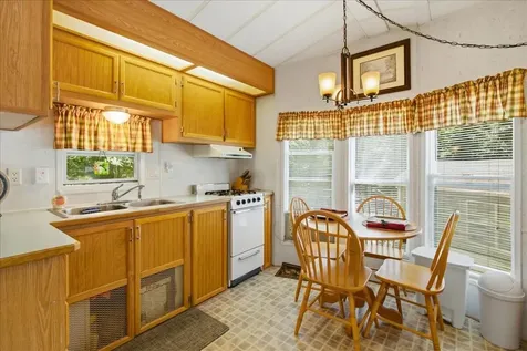 13 Riviera Road Naples ME 04055