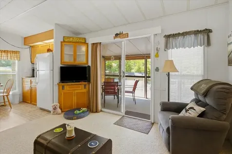13 Riviera Road Naples ME 04055