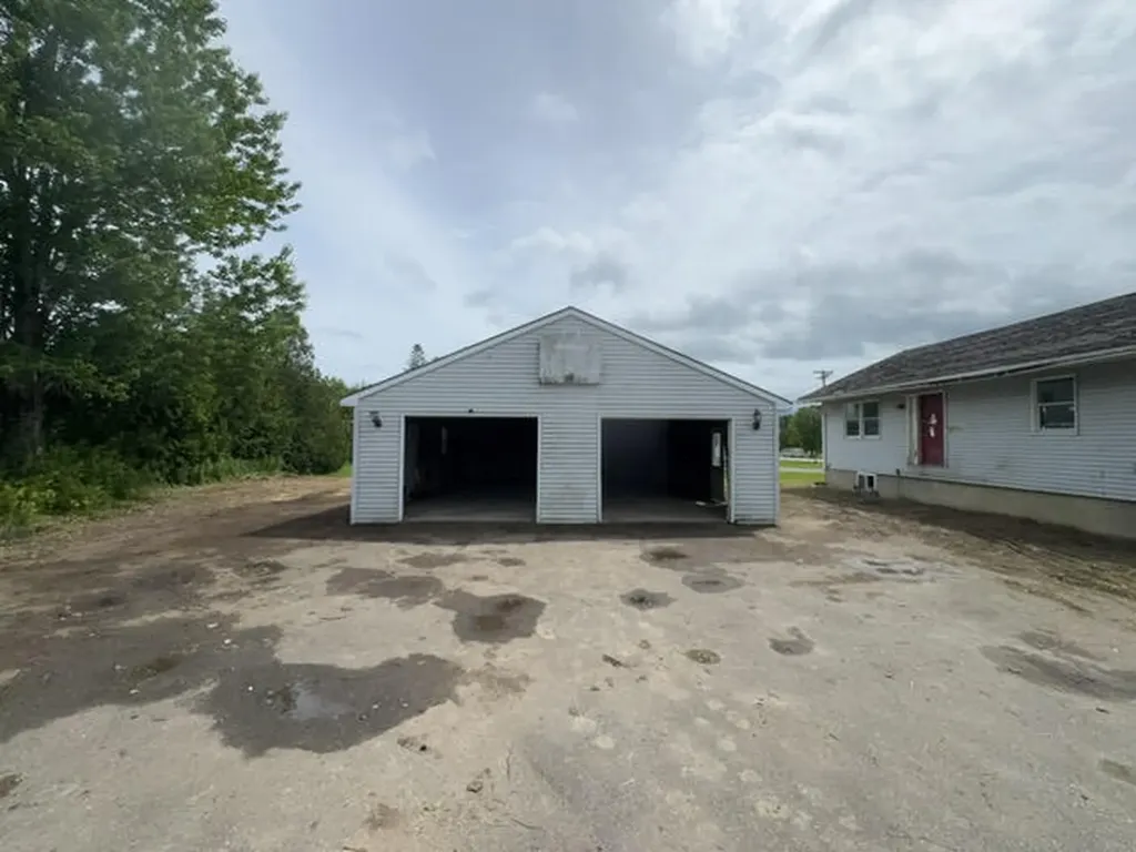 324 Stinson Street Pittsfield ME 04967
