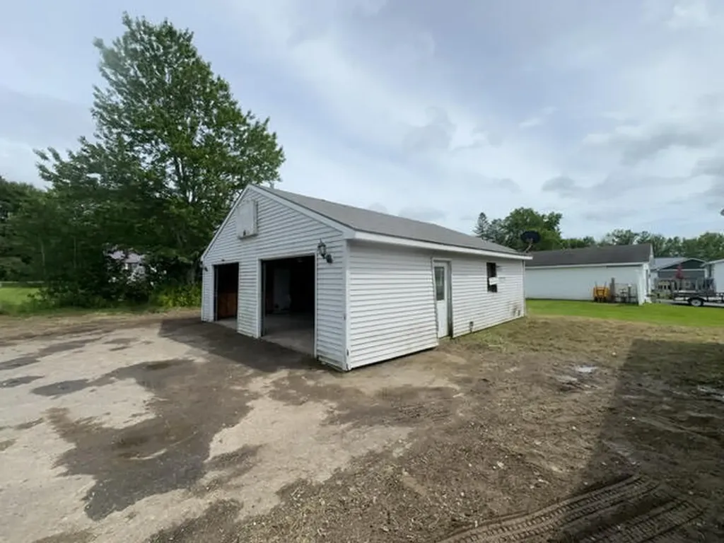 324 Stinson Street Pittsfield ME 04967
