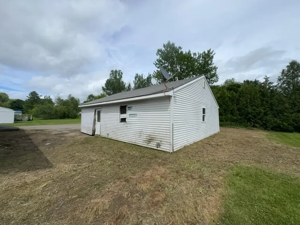 324 Stinson Street Pittsfield ME 04967